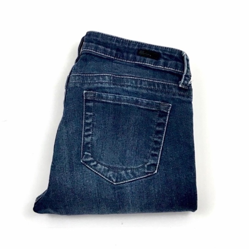 ** Kut from the Kloth ** dark wash straight jeans